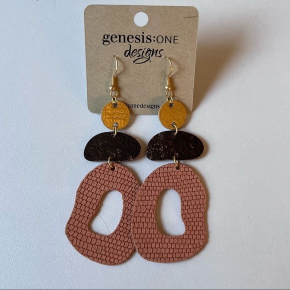 Boutique Genesis: One Designs Suede Leather Layered Dangle Earrings Pink Gold - Picture 2 of 5